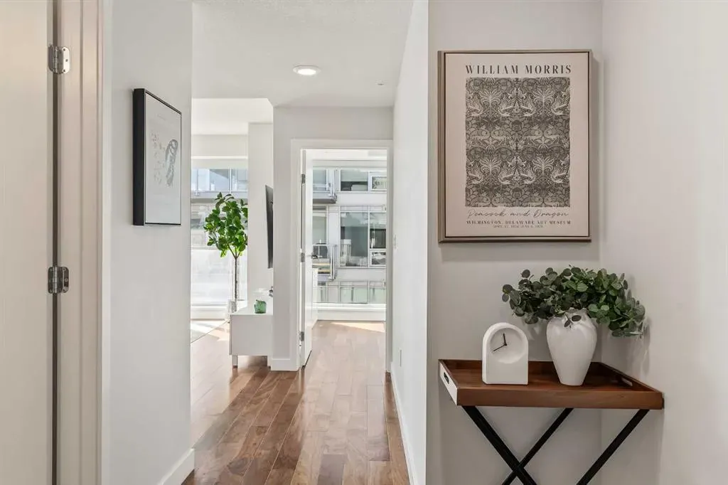 1234 5 Avenue NW, #1404