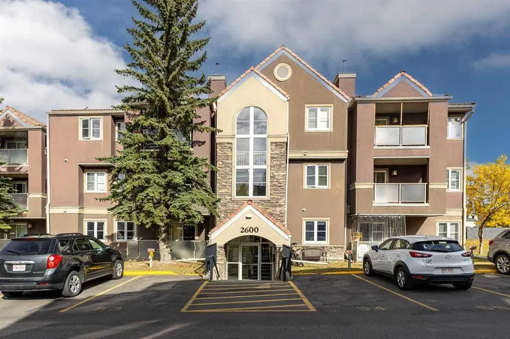 2611 Edenwold Heights NW, #11