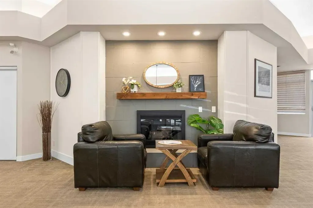 2611 Edenwold Heights NW, #11