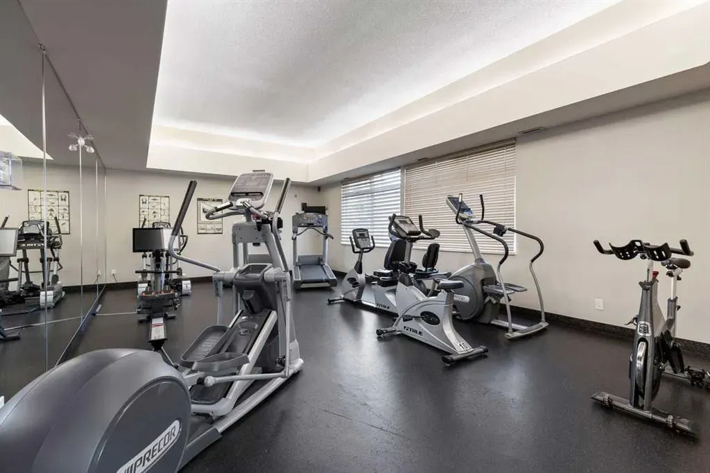 2611 Edenwold Heights NW, #11