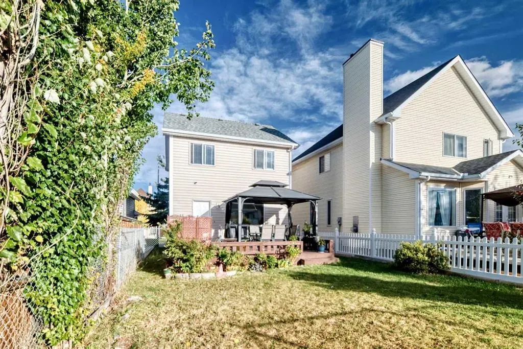79 Hidden Crescent NW