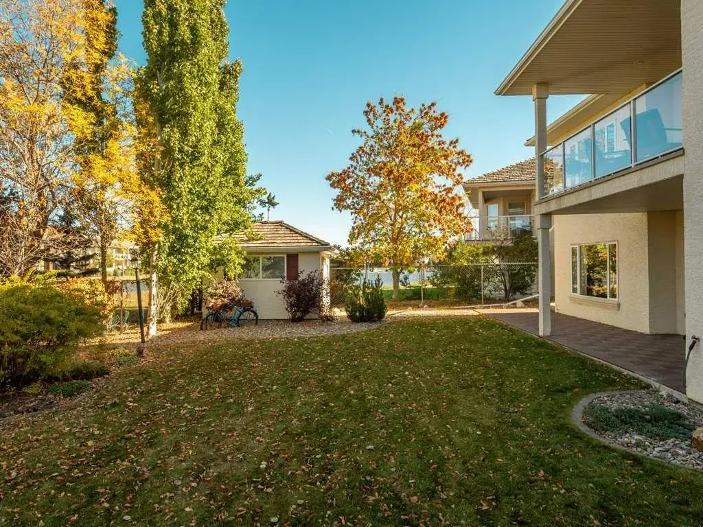 21 Fairmont Park Landing S