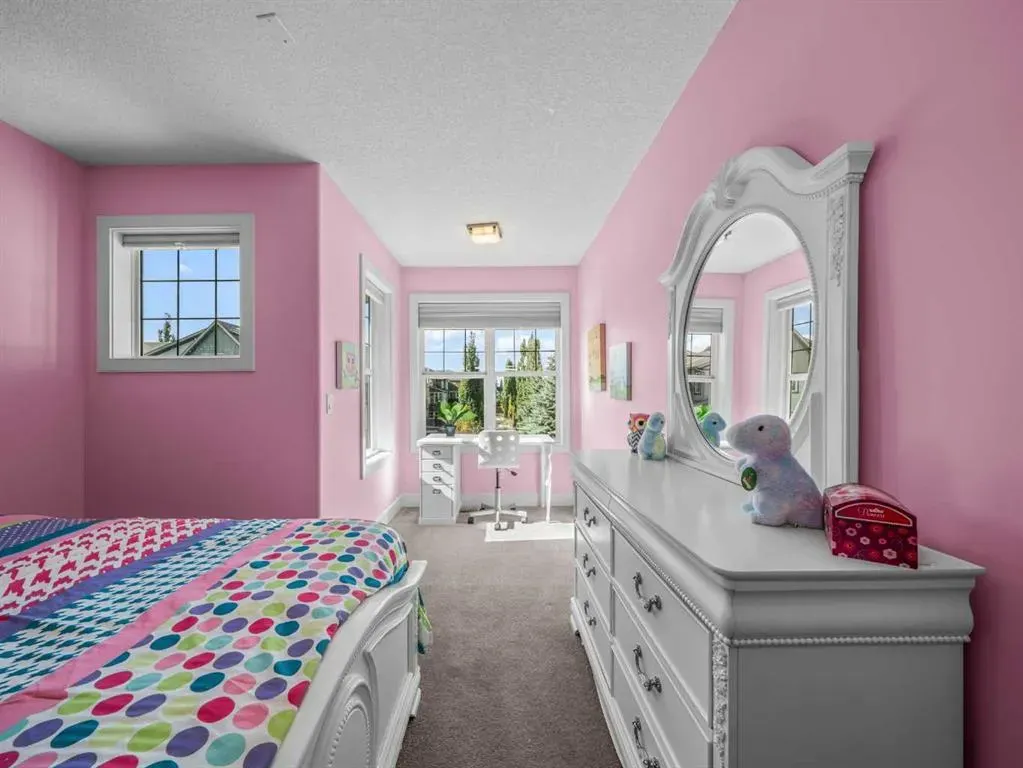 95 Mahogany Manor SE