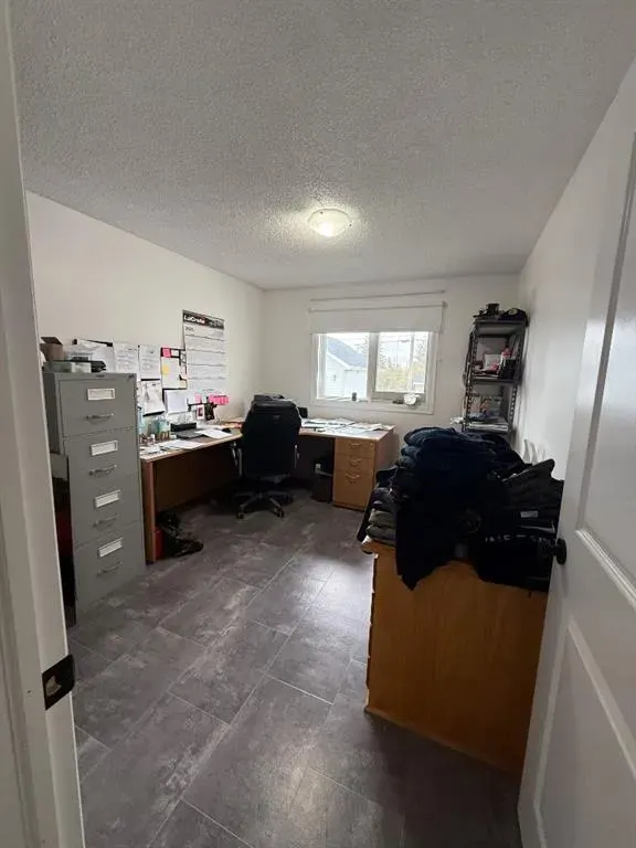 10213 97 Ave