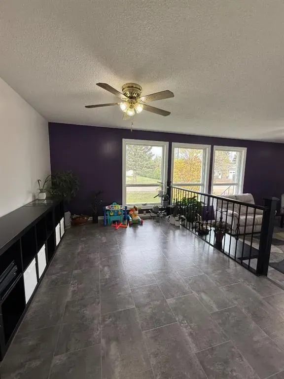 10213 97 Ave