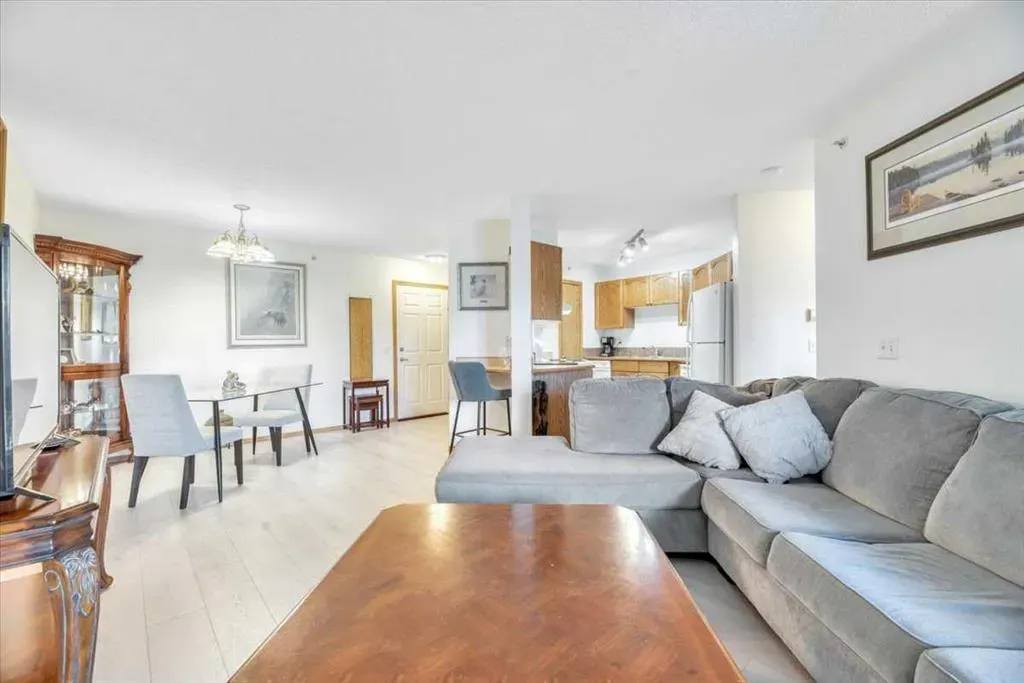 11 Somervale View SW, #308