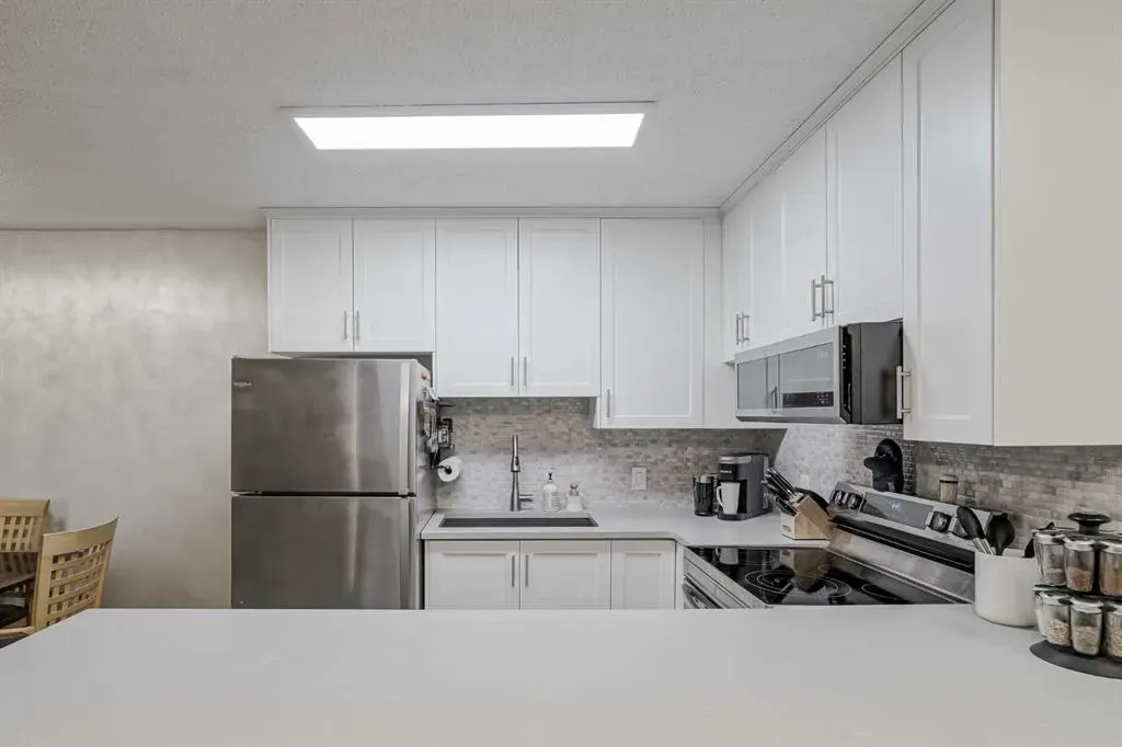 2834 Edenwold Heights NW, #34