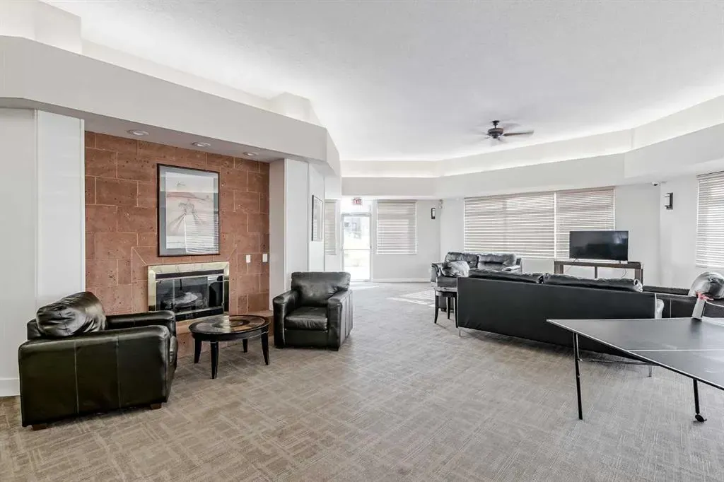 2834 Edenwold Heights NW, #34