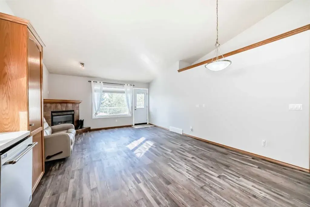 113 Whispering Way