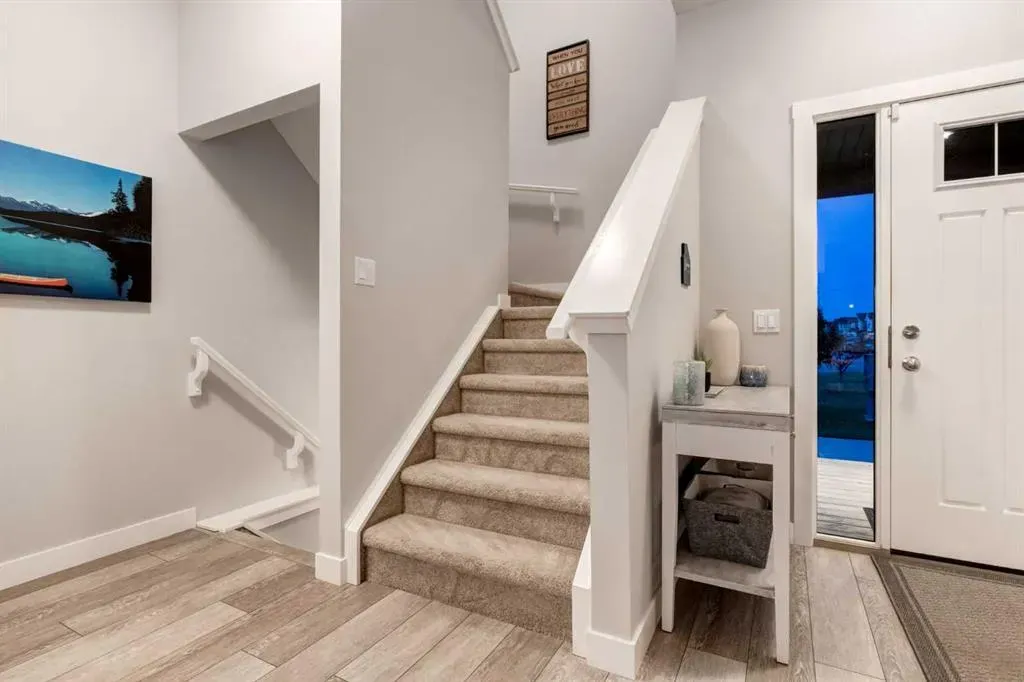 1136 MIDTOWN Lane SW