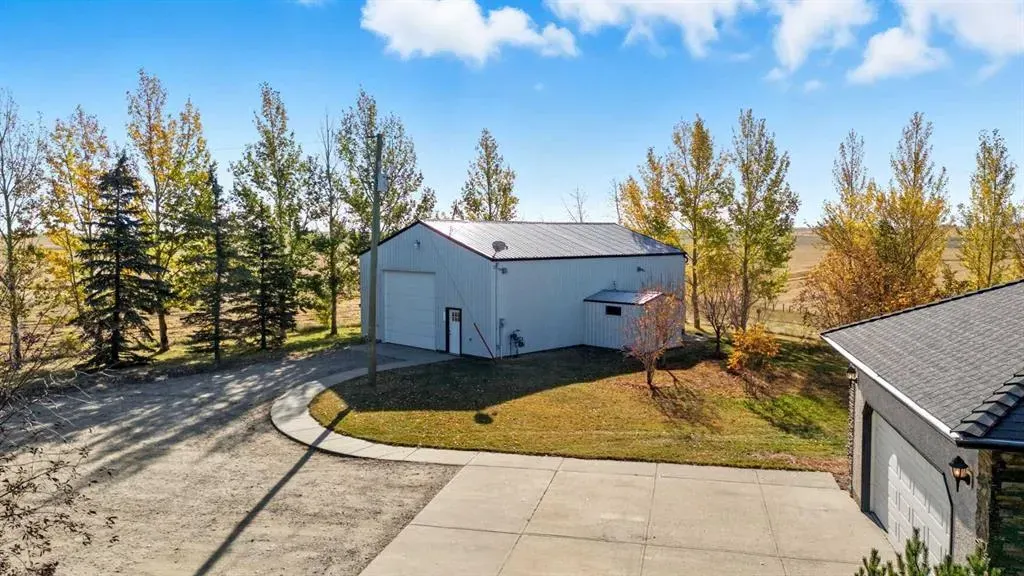 252047 Township Road 252