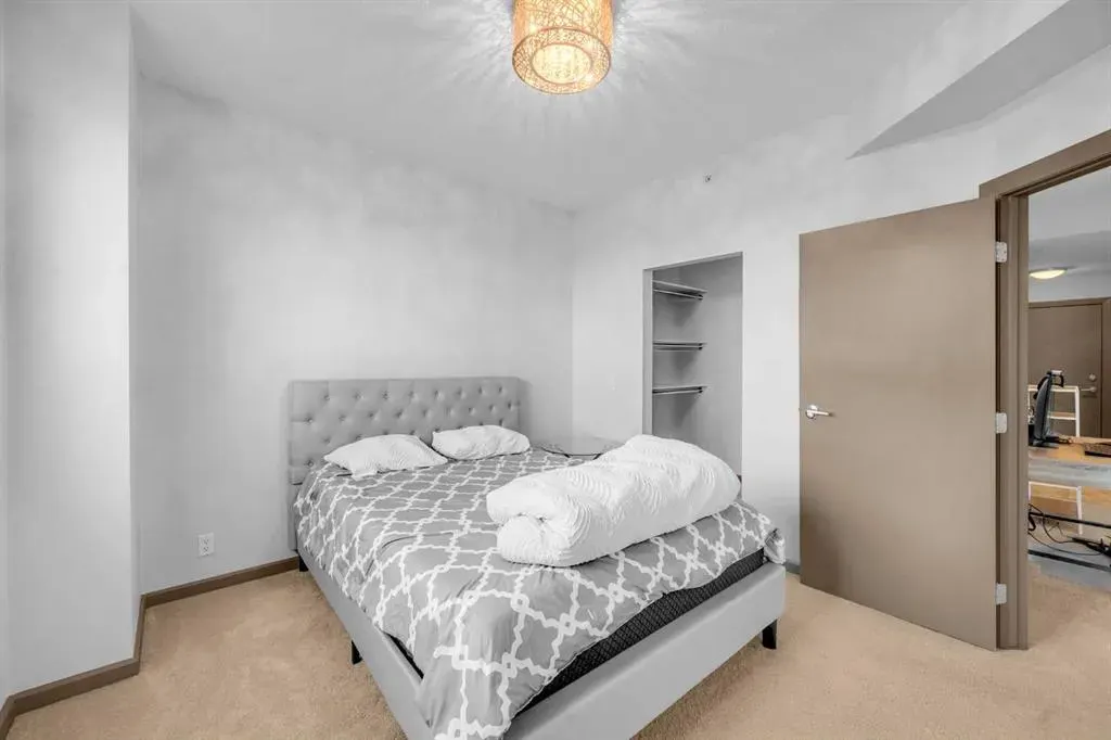 210 15 Avenue SE, #2307