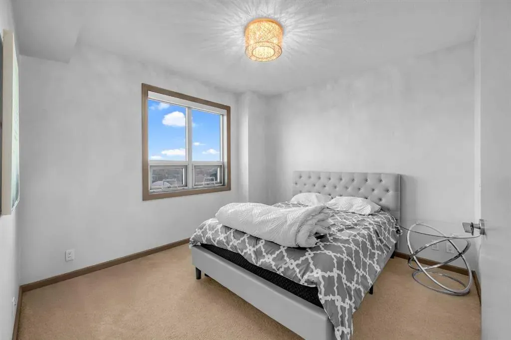 210 15 Avenue SE, #2307