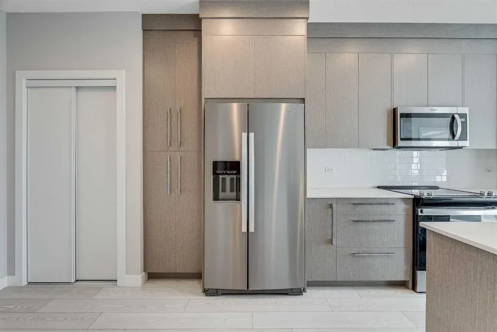 395 Skyview Parkway NE, #2303