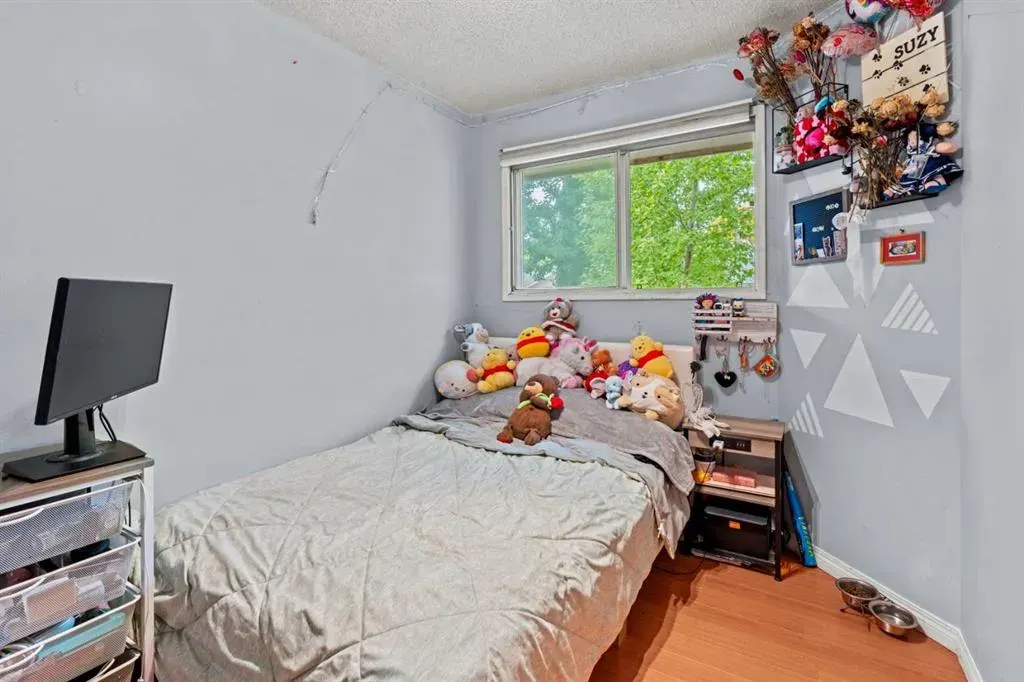 412 Whitehill Place NE