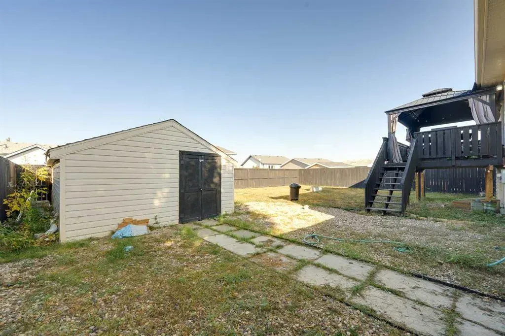 44 Parkside Crescent