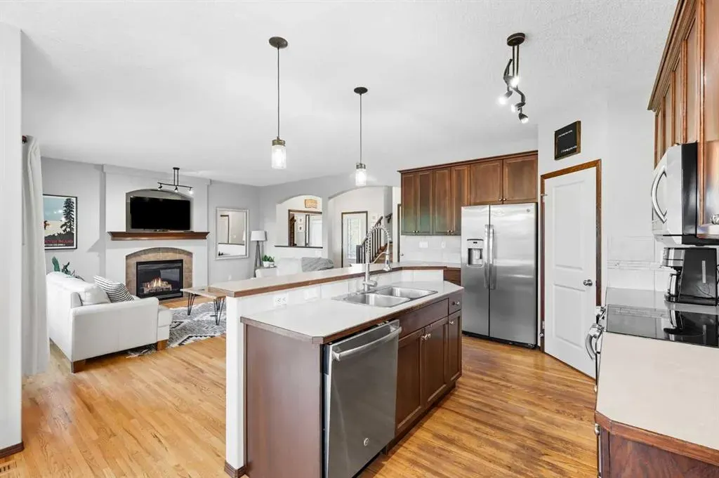 155 Sunset Close