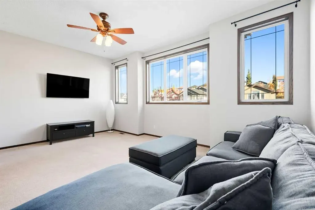 155 Sunset Close
