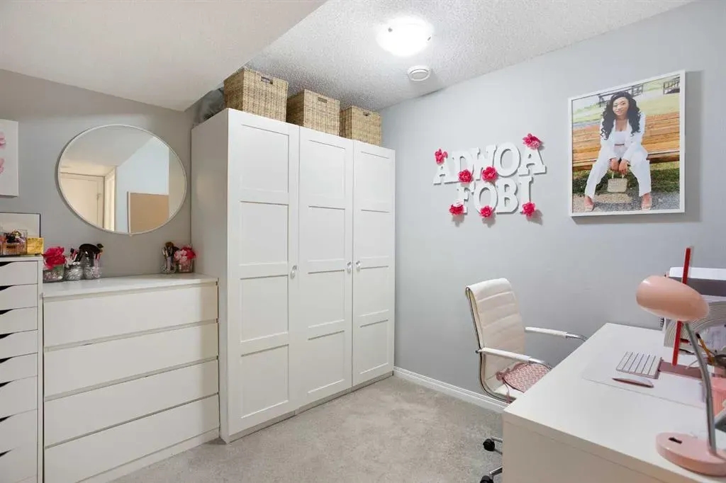 158 Osborne Common SW