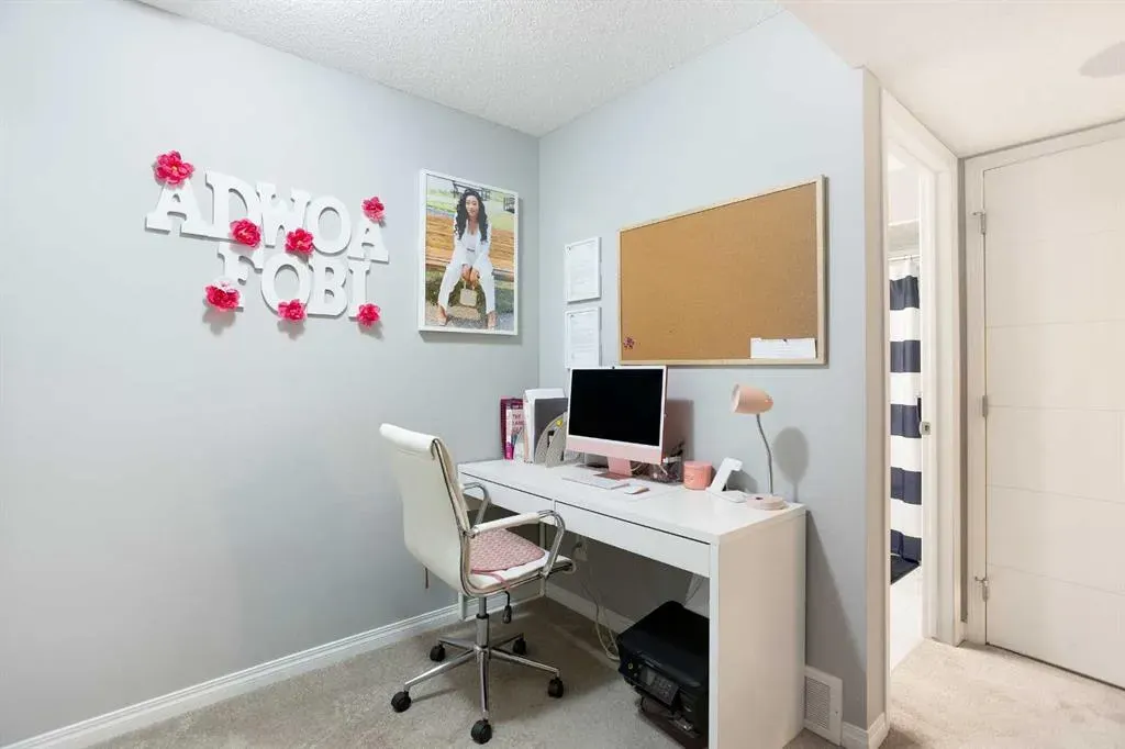 158 Osborne Common SW