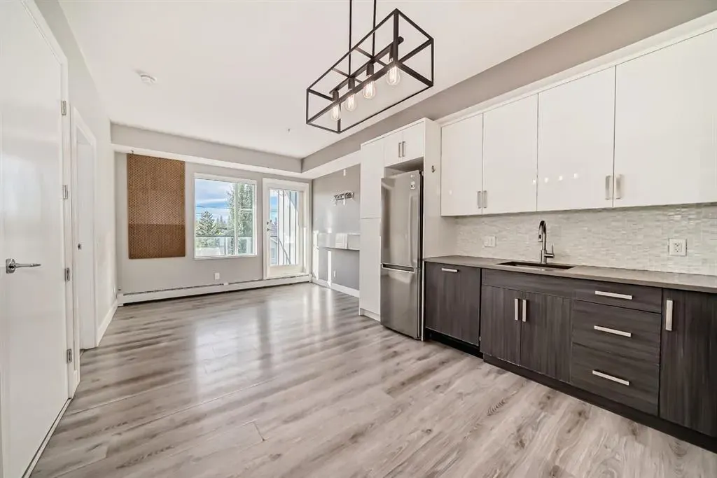 1521 26 Avenue SW, #206