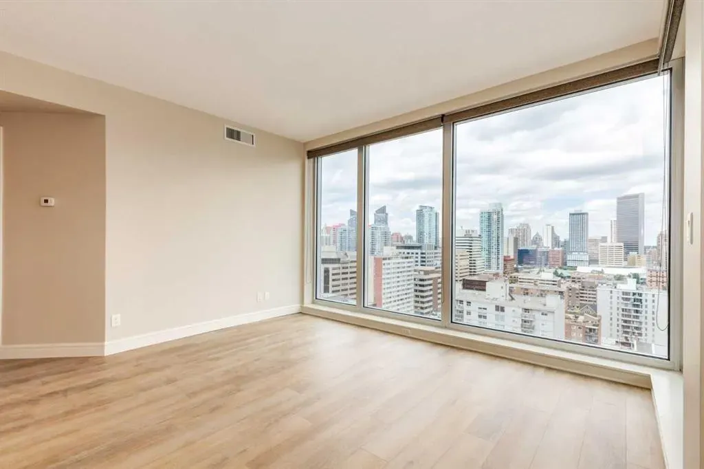 817 15 Avenue SW, #1700