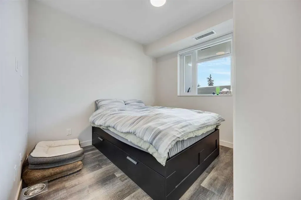 1107 Gladstone Road NW, #301