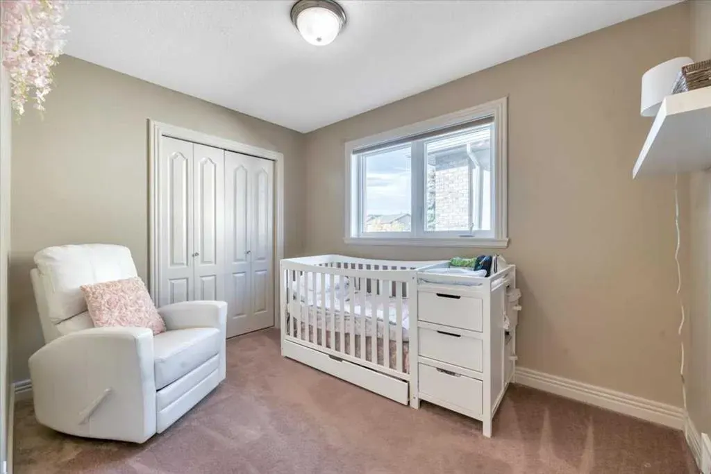 89 Springborough Boulevard SW