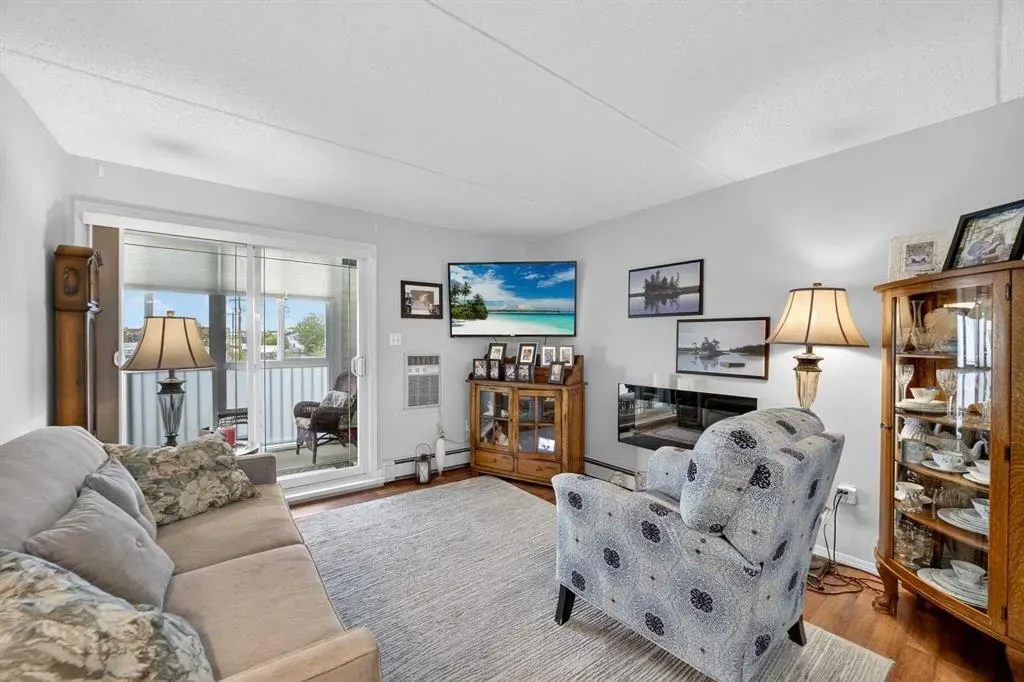 1881 17 Street, #202