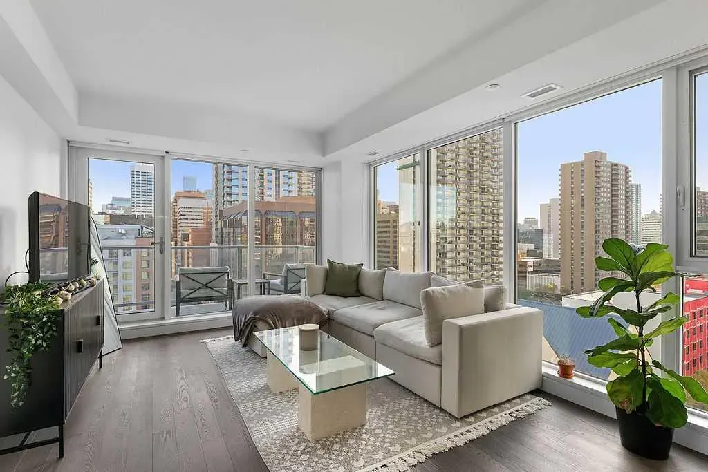 1025 5 Avenue SW, #1207