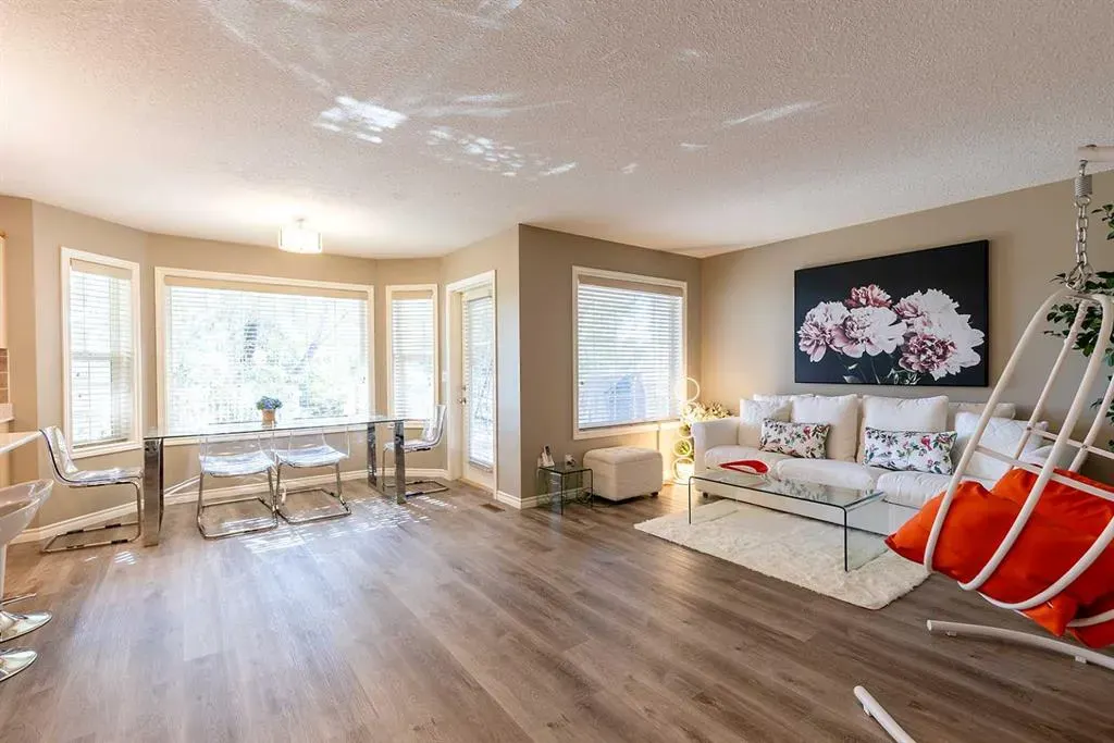 153 Vista Road SE