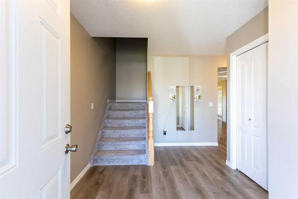 153 Vista Road SE