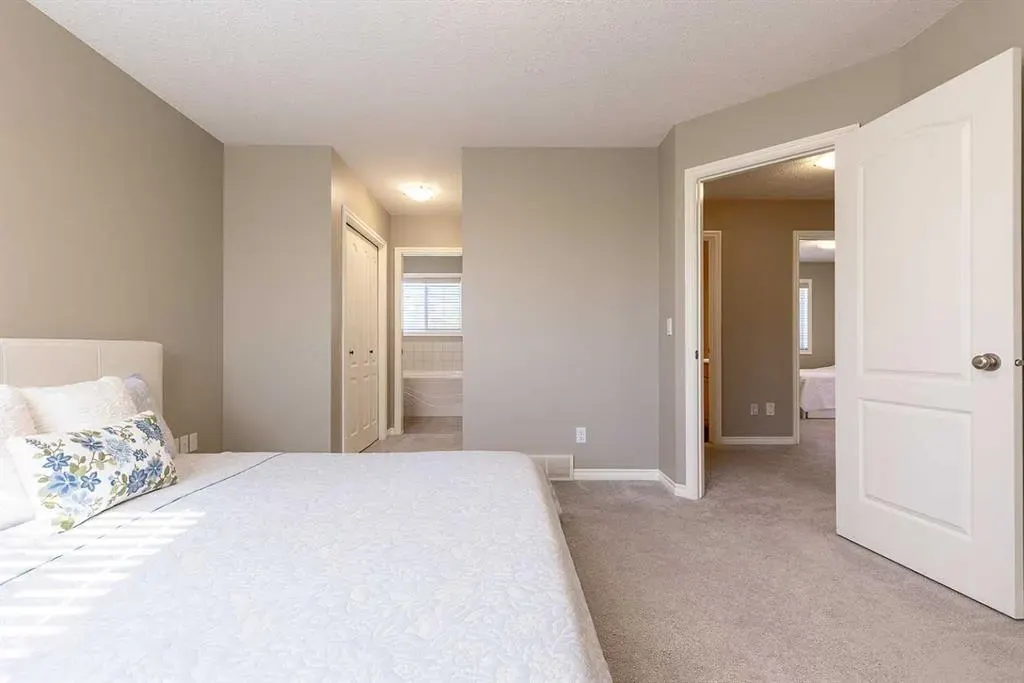 153 Vista Road SE