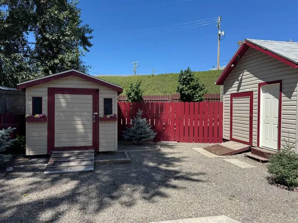 1229 Waterton Avenue, #6