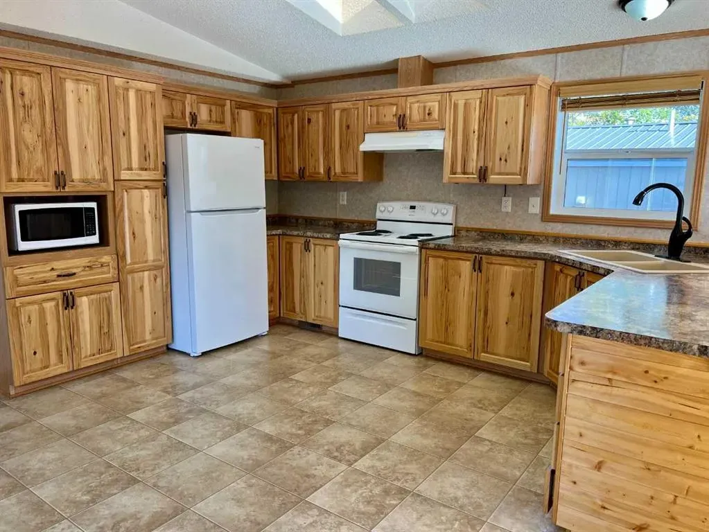 1229 Waterton Avenue, #6