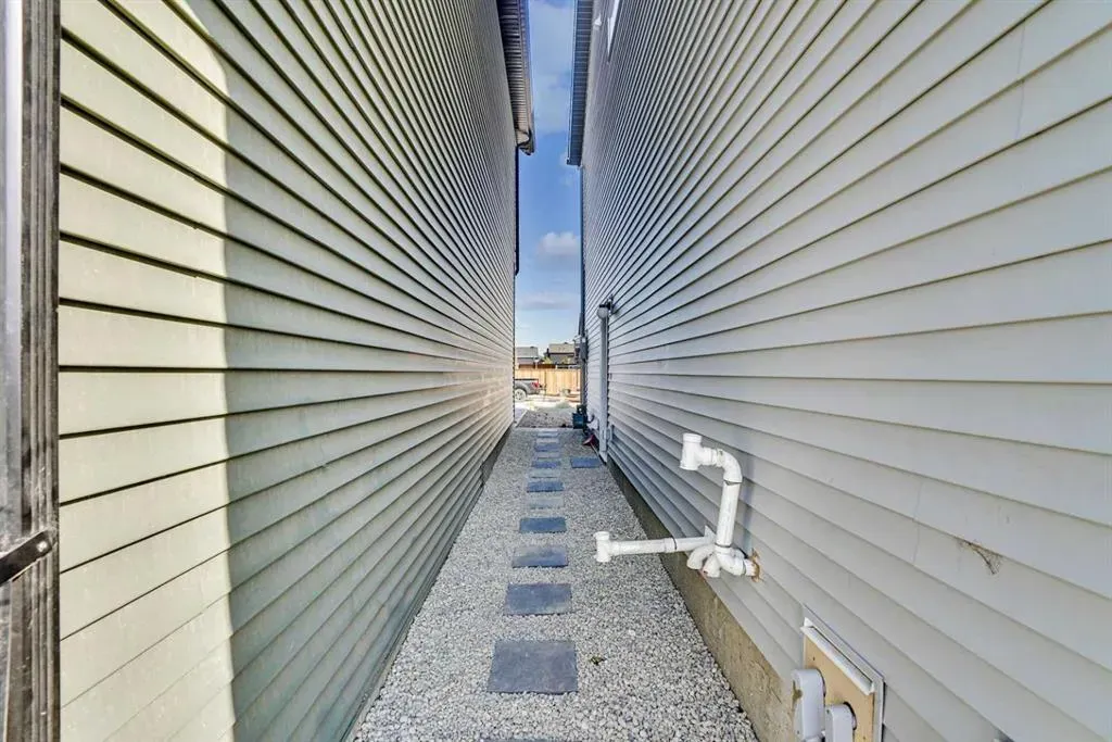 239 Savoy Landing SE