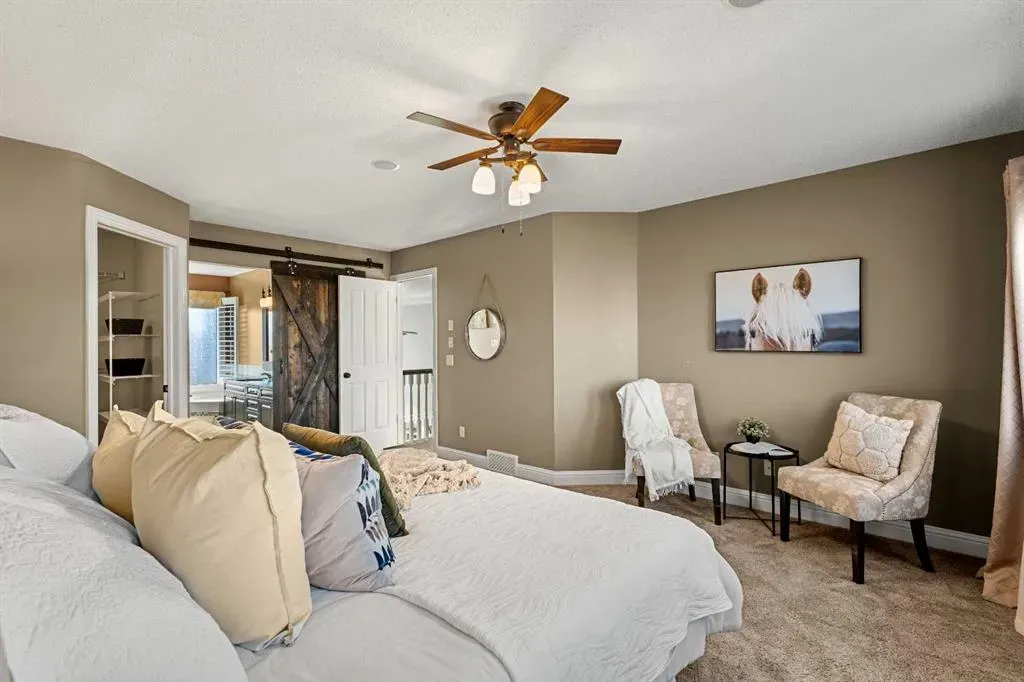 52 Canoe Road SW