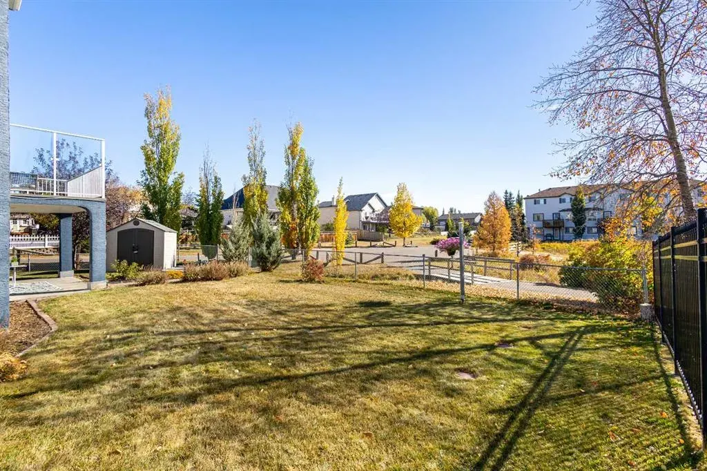 52 Canoe Road SW