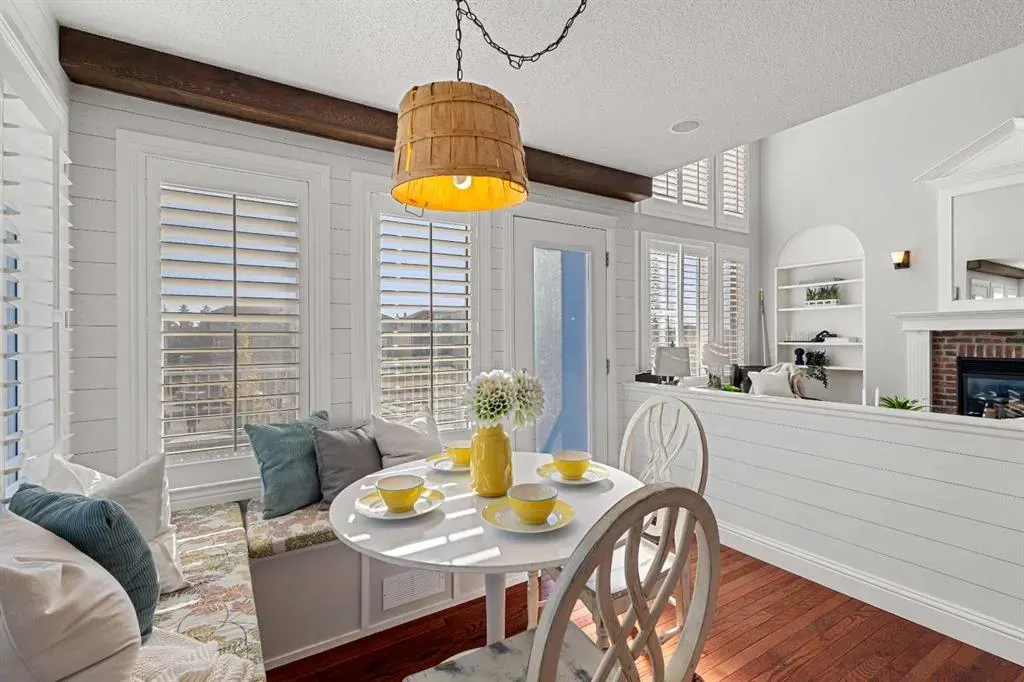 52 Canoe Road SW