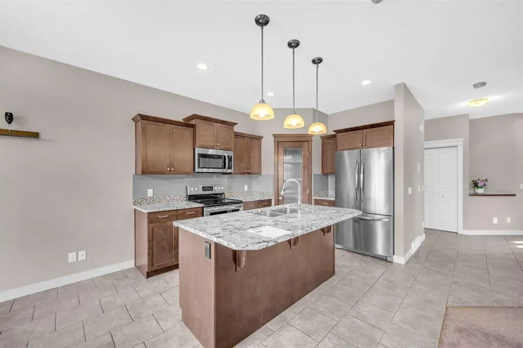 185 Evanspark Gardens NW