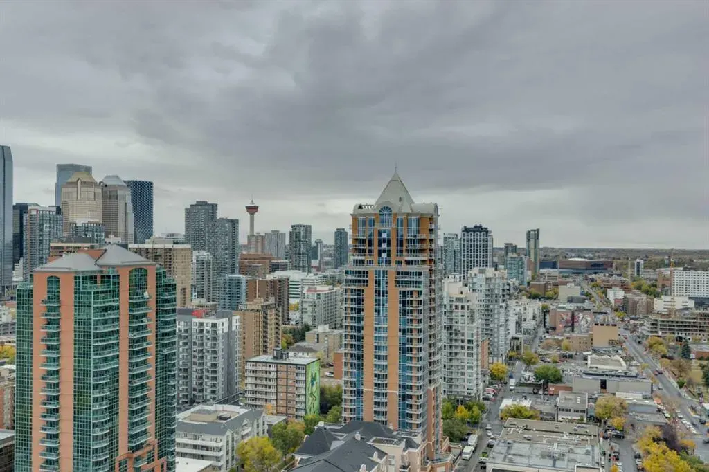 930 16 Avenue SW, #2406