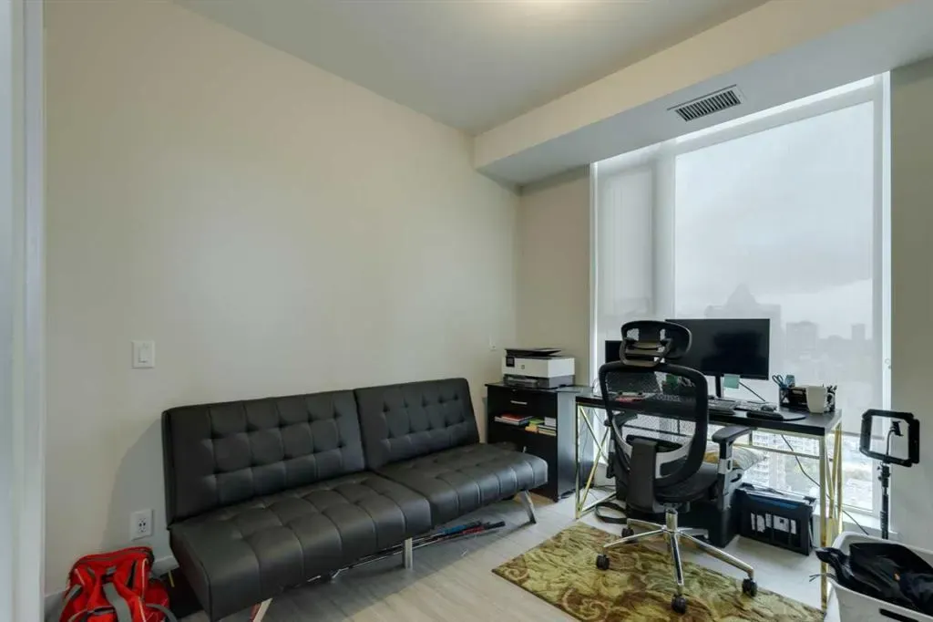 930 16 Avenue SW, #2406