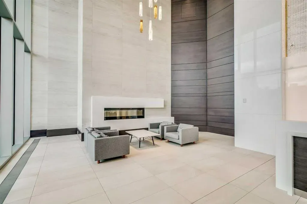 930 16 Avenue SW, #2406