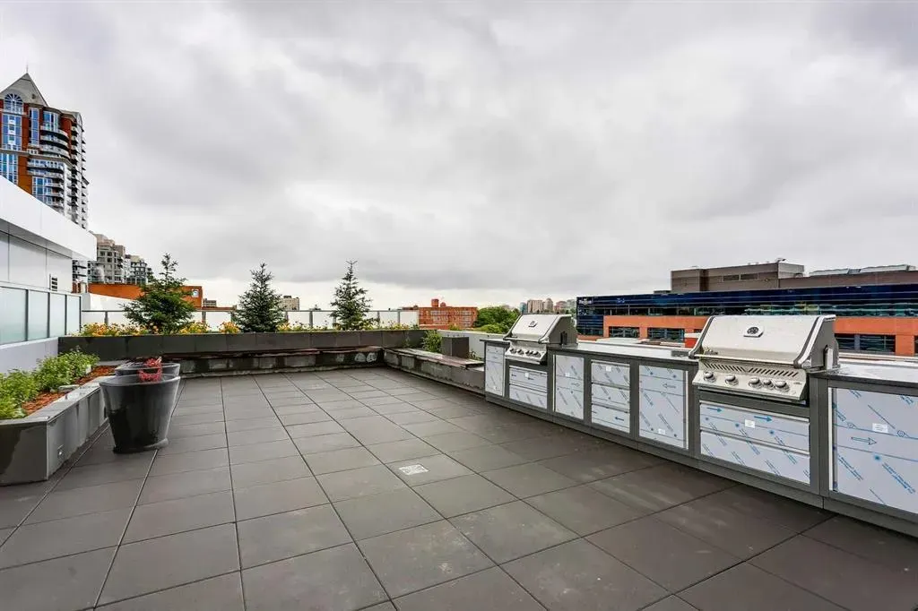 930 16 Avenue SW, #2406