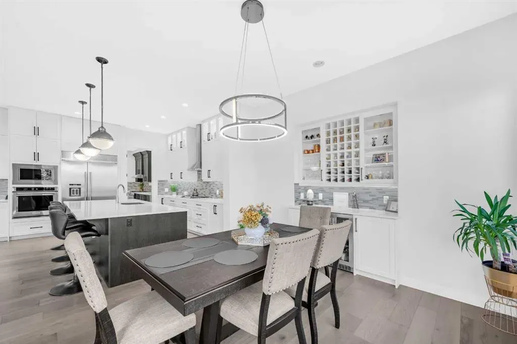 134 Corner Meadows Common NE