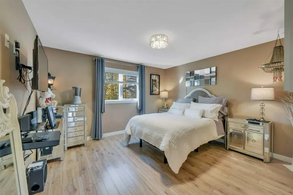 232 Wiley Crescent