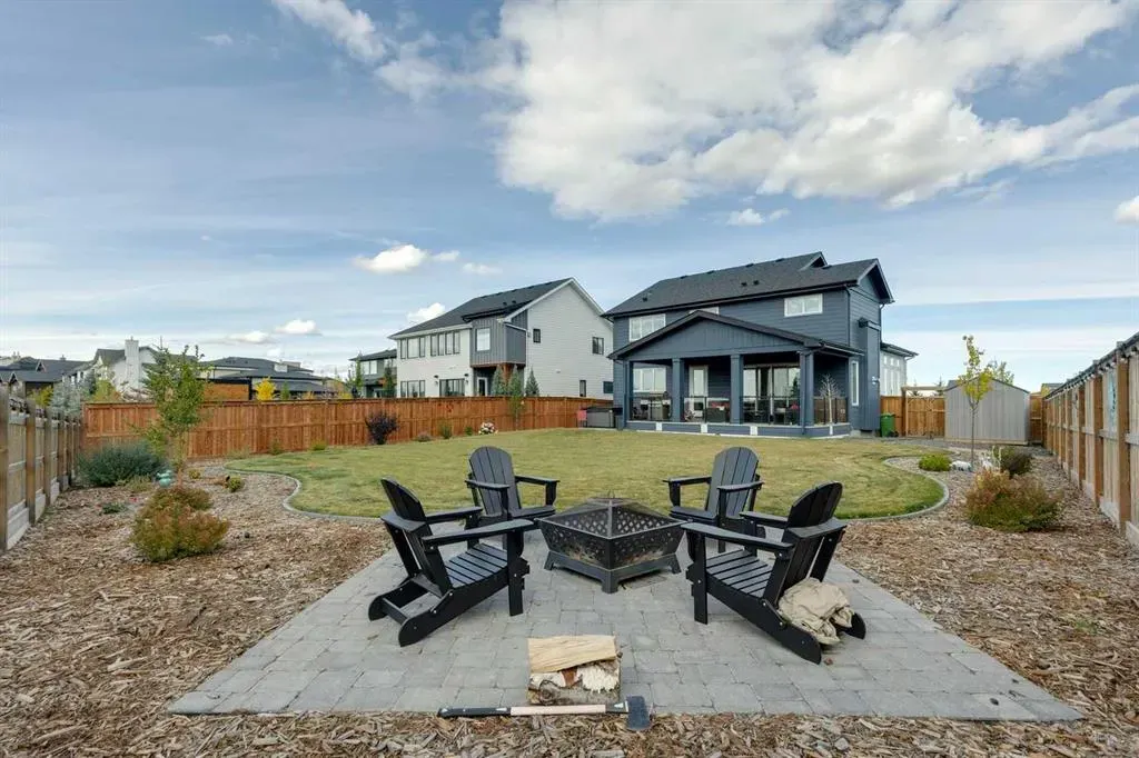 33 Paintbrush Park