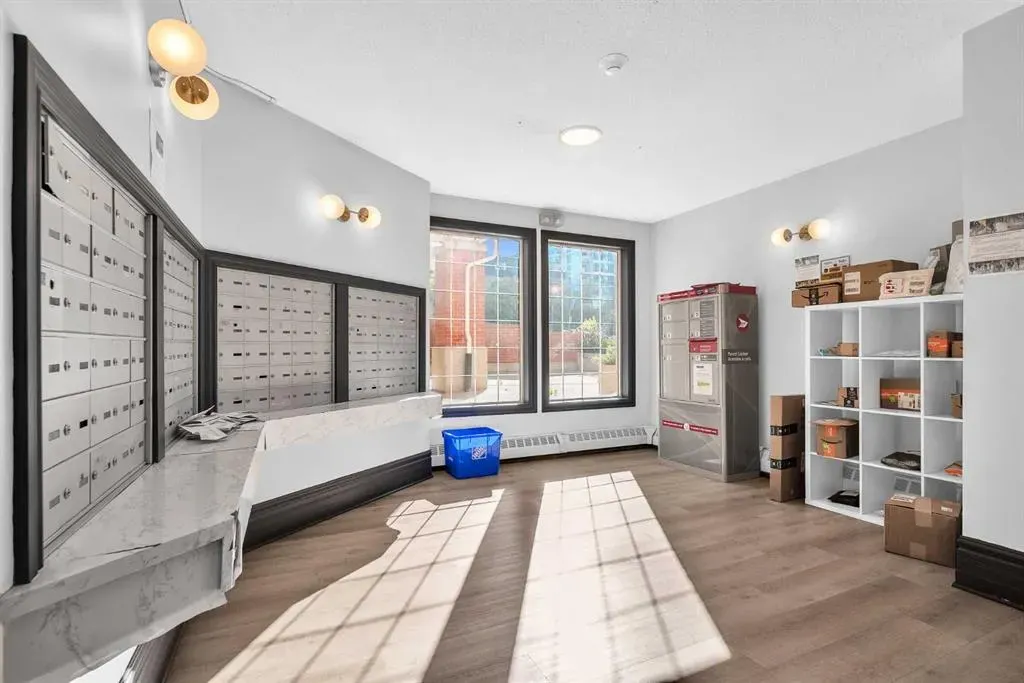 126 14 Avenue SW, #208
