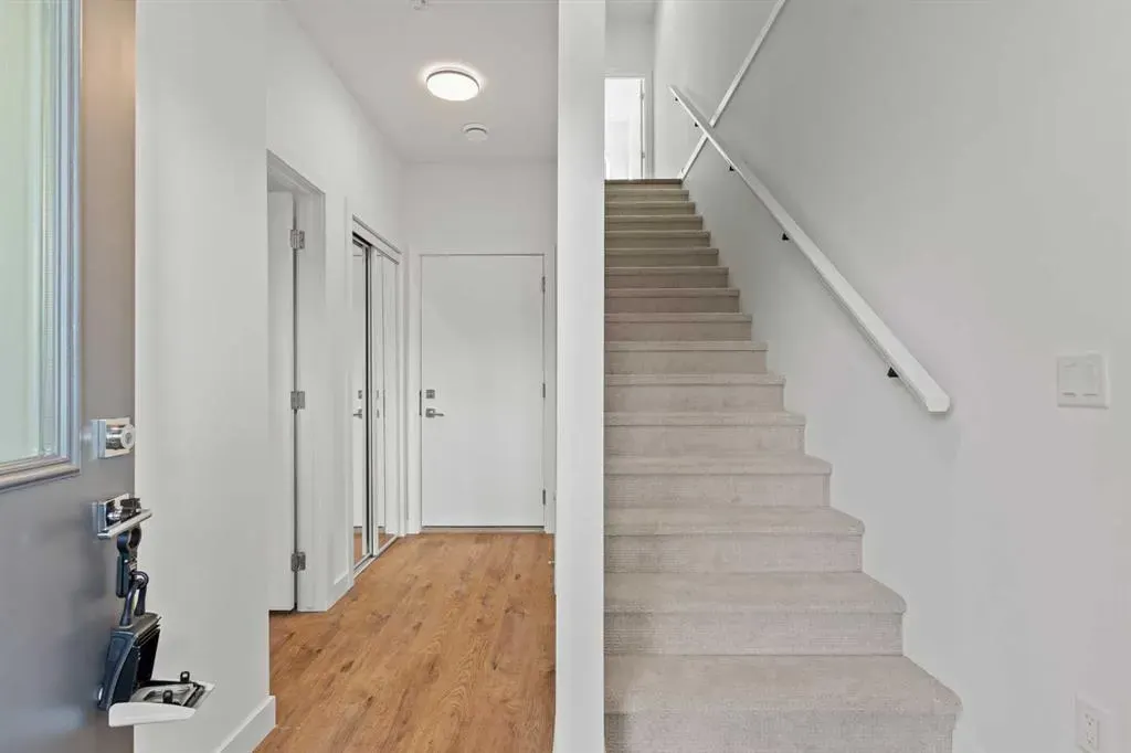 280 Chelsea Road, #2002