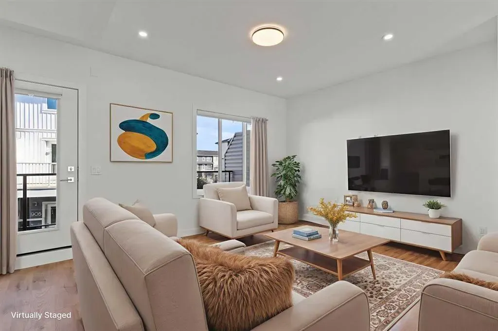 280 Chelsea Road, #2002